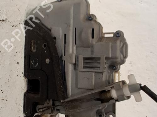 Front left lock VW PASSAT B7 Variant (365) 2.0 TDI | BP33768437C98 - Image 2
