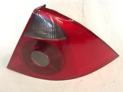 right-taillight-ford-mondeo-iii-b5y-2000-2001-2002-2003-2004-2005-2006-2007-36318249 main image