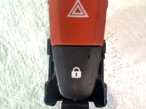 warning-switch-renault-scenic-iii-jz01_-2008-2009-2010-2011-2012-2013-2014-2015-2016-32257858 main image
