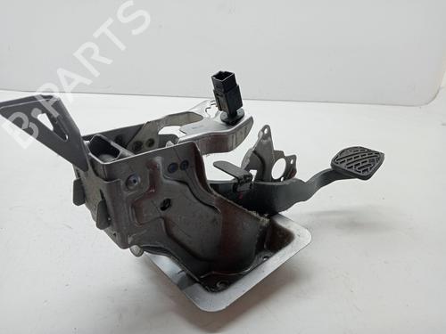 Bremsepedal NISSAN MICRA IV (K13K, K13KK) 1.2 (80 hp) 23352583