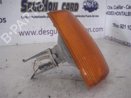 Used Right front indicator RENAULT 9 (L42_) 1.4 Automatik (L423) (68 hp) 25459362