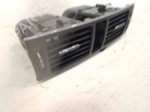 Difusor / Saída de ar Difusor / Saída de ar MERCEDES-BENZ C-CLASS (W204) C 220 CDI (204.008) (170 hp) 36523737 36523737