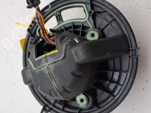 Heater blower motor BMW 3 Touring (E91) 320 d | BP23360174M62 