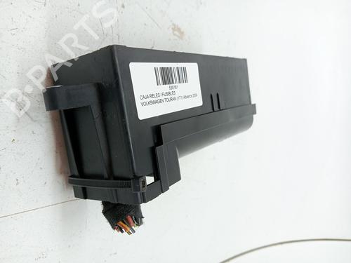 Fuse box VW TOURAN (1T1, 1T2) 2.0 TDI 16V | BP23371593E1 