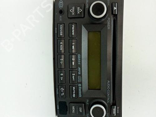 Used Radio KIA CARENS III MPV (UN) 2.0 CRDi 140 (140 hp) 29990960
