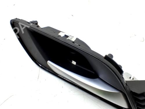 Used Front right interior door handle MG MG ZS SUV (AZS1) 1.5 VTi (106 hp) 31801919