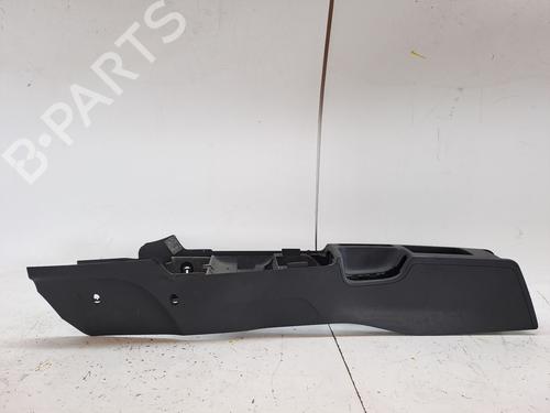 Used Armrest / Center console AUDI A3 Sportback (8PA) 2.0 TDI 16V (140 hp) 23366342