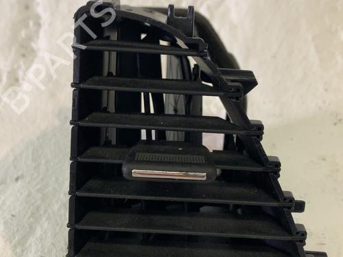 Rejilla aireadora SEAT ATECA (KH7, KHP) 1.4 TSI (150 hp) 32258234