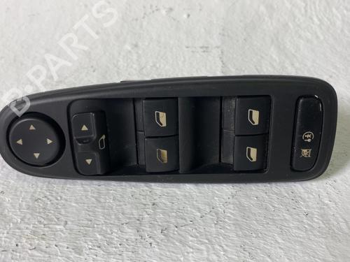Used Left front window switch Left front window switch CITROËN C4 Grand Picasso I (UA_) 1.6 HDi (109 hp) 40119379 40119379