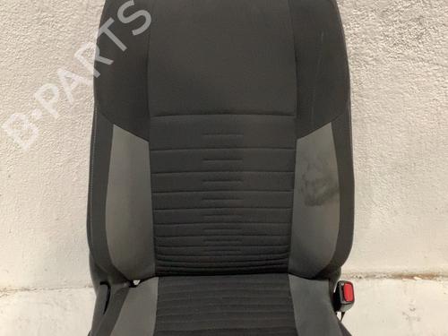 Used Right front seat Right front seat TOYOTA COROLLA Hatchback (_E21_, _EA1_, _EH1_) 1.8 Hybrid (ZWE211, ZWE219) (122 hp) 33766021 33766021