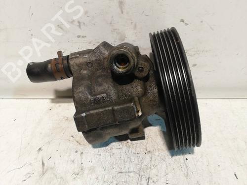 Used Steering pump RENAULT MEGANE I Classic (LA0/1_) 1.6 e (LA0F, LA0S) (90 hp) 25459378