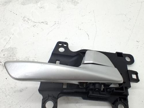 Used Front right interior door handle Front right interior door handle 39555061 39555061