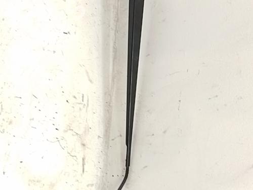 Used Front windshield wiper arm Front windshield wiper arm 38420282 38420282