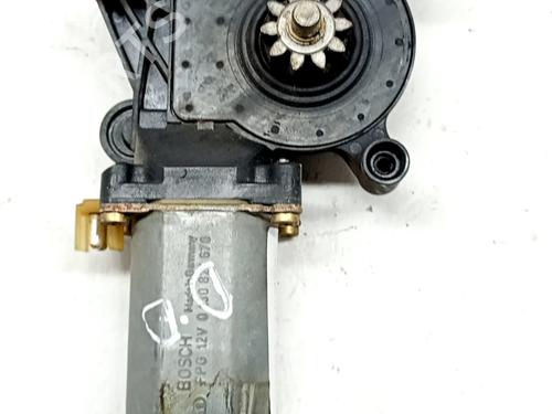 Used Right front window motor MERCEDES-BENZ SLK (R170) 230 Kompressor (170.447) (193 hp) 32289122
