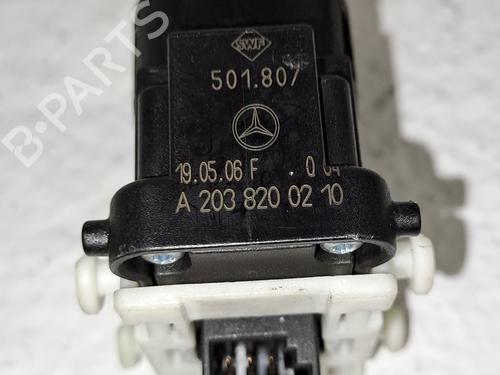 Left rear window switch MERCEDES-BENZ C-CLASS (W203) C 180 Kompressor (203.046) | BP24172603I29 