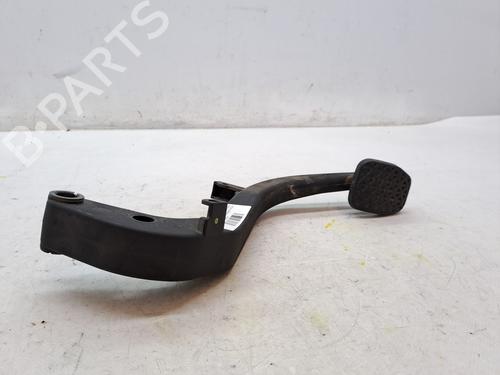 Used Clutch pedal BMW 3 (E90) 320 i (150 hp) 23358694