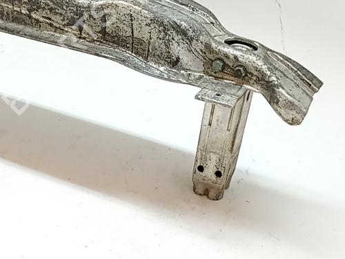 Used Front bumper reinforcement Front bumper reinforcement AUDI A6 C6 Avant (4F5) 3.0 (218 hp) 33764368 33764368