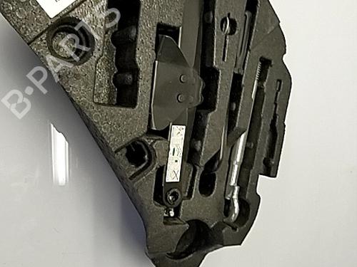 Jack Kit CITROËN C3 AIRCROSS II (2R_, 2C_) 1.6 BlueHDi 100 (2CBHYB) | BP29500342C119 