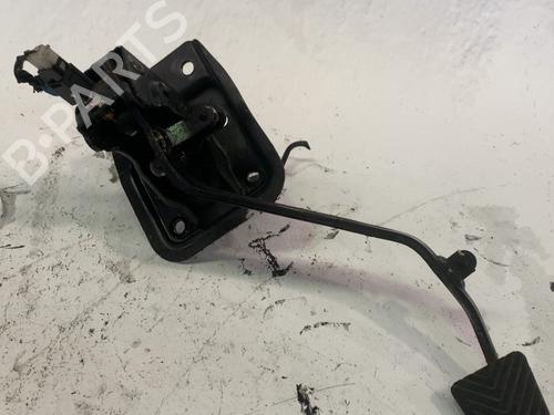 Used Clutch pedal Clutch pedal MITSUBISHI OUTLANDER II (CW_W) 2.0 DI-D (CW8W) (140 hp) 34527777 34527777