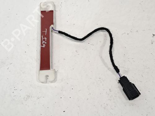 Antenne/Base RENAULT CAPTUR II (HF_) TCe 140 (HFN0) (140 hp) 26929171