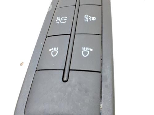 Used Switch Switch FIAT TIPO Estate (356_, 357_) 1.4 (356WXF1B) (120 hp) 33764650 33764650