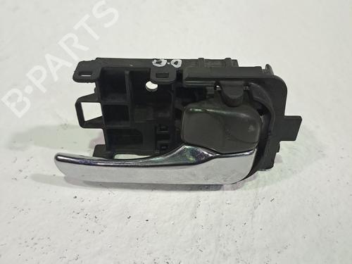 Used Front right interior door handle NISSAN X-TRAIL I (T30) 2.2 Di 4x4 (114 hp) 25809491