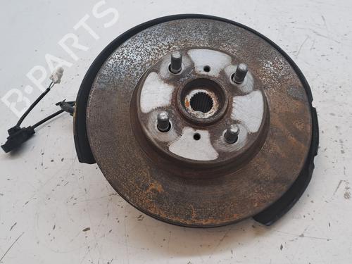 Used Left front steering knuckle TOYOTA YARIS (_P1_) 1.4 D-4D (NLP10_, NLP10R) (75 hp) 28179187