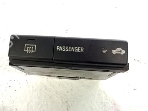 Used Switch TOYOTA COROLLA Estate (_E12_) 1.4 VVT-i (ZZE120_, ZZE120R) (97 hp) 32159729