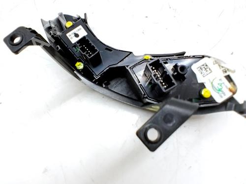 Used Steering wheel controls HYUNDAI i30 (GD) 1.4 CRDi (90 hp) 30623119