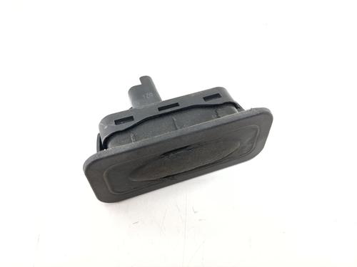 Used Tailgate handle Tailgate handle RENAULT CAPTUR I (J5_, H5_) 1.5 dCi 90 (J5N4, J5M5, J5MW, J5M6, J5AL, J5AJ) (90 hp) 28179383 28179383