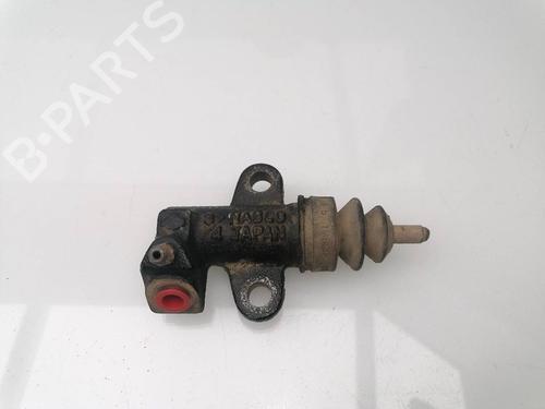Used Clutch slave cylinder NISSAN TERRANO II (R20) 3.0 Di 4WD (154 hp) 23652259