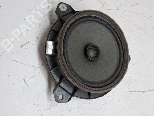 Used Speaker TOYOTA URBAN CRUISER (_P1_) 1.4 D-4D (NLP110_, NLP110R) (90 hp) 24108368