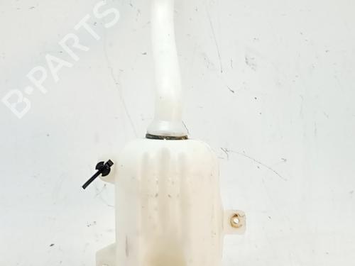 Used Windscreen washer tank FIAT TIPO Estate (356_, 357_) 1.5 T4 Hybrid (131 hp) 31700984