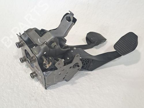 Clutch pedal PEUGEOT 3008 I MPV (0U_) 1.6 BlueHDi 120 | BP27463958I13 