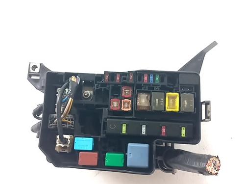 Used Fuse box TOYOTA RAV 4 III (_A3_) 2.2 D 4WD (ALA30_, ALA30R) (136 hp) 29556475