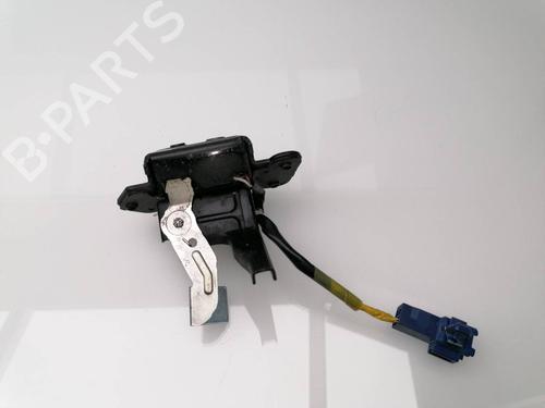 Used Tailgate lock TOYOTA YARIS (_P9_) 1.4 D-4D (NLP90_, NLP90R) (90 hp) 23404606