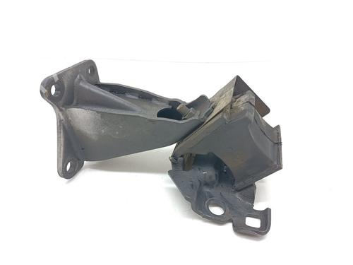 Used Engine mount NISSAN NAVARA NP300 (D40) 2.5 dCi 4WD (174 hp) 26538368