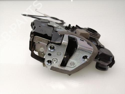 Used Front right lock SUZUKI GRAND VITARA II (JT, TE, TD) 1.9 DDiS All-wheel Drive (JT419, TD44, JB419WD, JB419XD,... (129 hp) 23382935