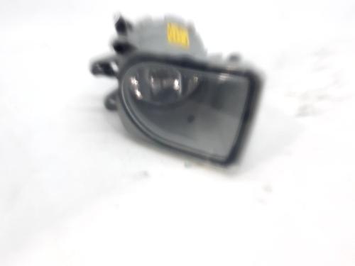 Used Left front fog light Left front fog light VOLVO V50 (545) 2.0 D (136 hp) 33815453 33815453