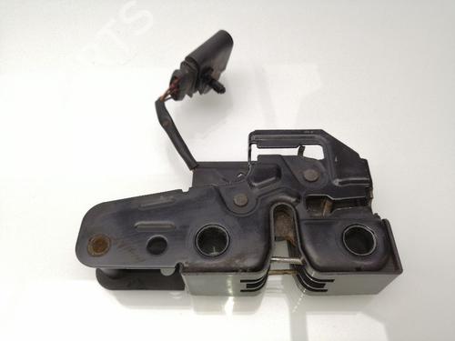 Used Hood lock VW TOUAREG (7LA, 7L6, 7L7) 3.0 V6 TDI (225 hp) 23420012