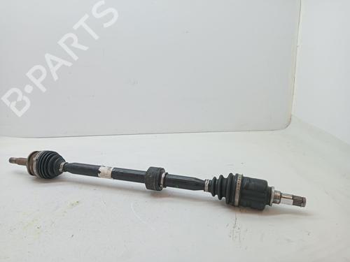 Used Right front driveshaft TOYOTA AURIS (_E18_) 1.4 D-4D (NDE180_, NDE180R) (90 hp) 23352993