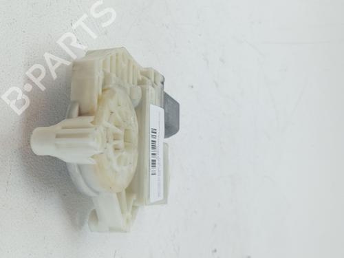 Right front window motor PEUGEOT 308 II (LB_, LP_, LW_, LH_, L3_) 1.2 THP 130 | BP24659200E20 