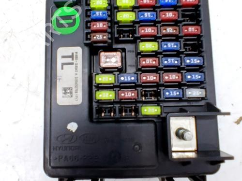 Used Fuse box Fuse box 38418540 38418540