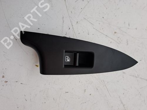 Used Right rear window switch ALFA ROMEO GIULIETTA (940_) 2.0 JTDM (940FXQ1A, 940FYC1A) (150 hp) 23943348