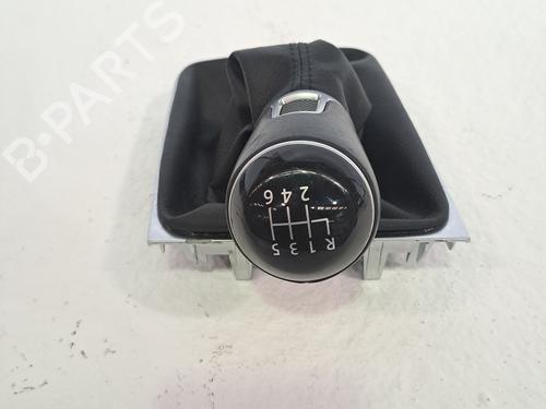 Used Shift knob VW GOLF VII (5G1, BQ1, BE1, BE2) 1.4 TSI (125 hp) 26315495