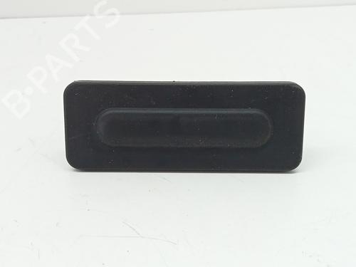 Used Tailgate handle PEUGEOT 2008 I (CU_) 1.6 BlueHDi 100 (100 hp) 27461378
