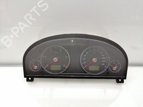 Used Instrument cluster FORD MONDEO III Saloon (B4Y) 2.0 16V DI / TDDi / TDCi (90 hp) 23419912