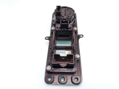 Switch NISSAN NAVARA NP300 (D40) 2.5 dCi 4WD (D40TT, D40T, D40M, D40BB) | BP23935275I30 