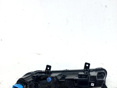 Used Left front fog light Left front fog light PEUGEOT 308 SW III (FC_, FJ_, FR_, F4_, FN_) BlueHDi 130 (FCYHZL, FCYHZT) (131 hp) 29558790 29558790