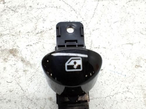 right-front-window-switch-fiat-500-312_-2007-40545882 main image